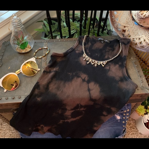 BOHO CHIC - Tie Dye Jeweled Collar tank top. - Picture 6 of 6